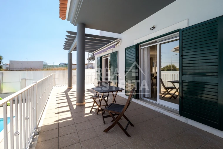 Moradia T5 para Venda em Gambia-Pontes-Alto da Guerra Foto 65