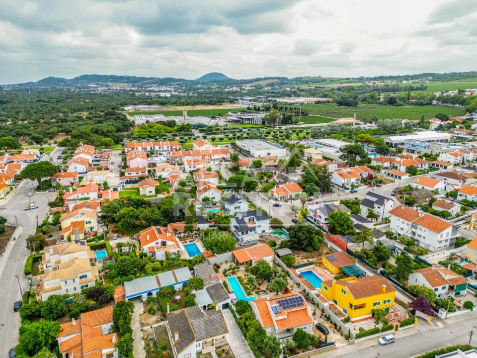 Moradia T7 para Venda em Azeitão (São Lourenço e São Simão) Foto 50
