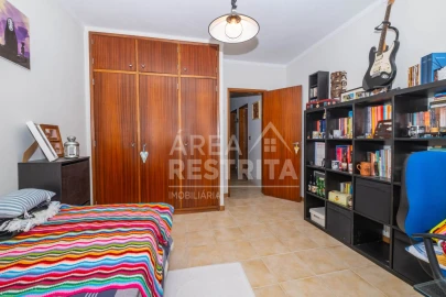Moradia T7 para Venda em Azeitão (São Lourenço e São Simão)
