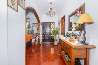 Moradia T7 para Venda em Azeitão (São Lourenço e São Simão)