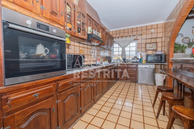 Moradia T7 para Venda em Azeitão (São Lourenço e São Simão) Foto 13