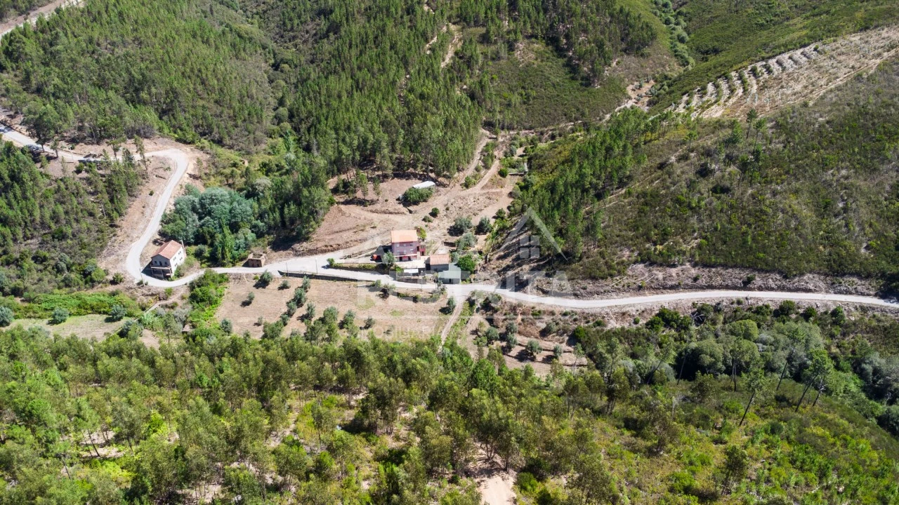 Moradia T6 para Venda em Cambas Foto 1