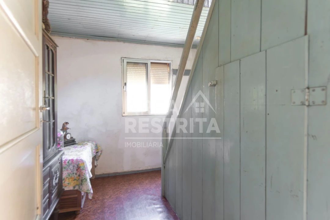 Moradia T6 para Venda em Cambas Foto 37