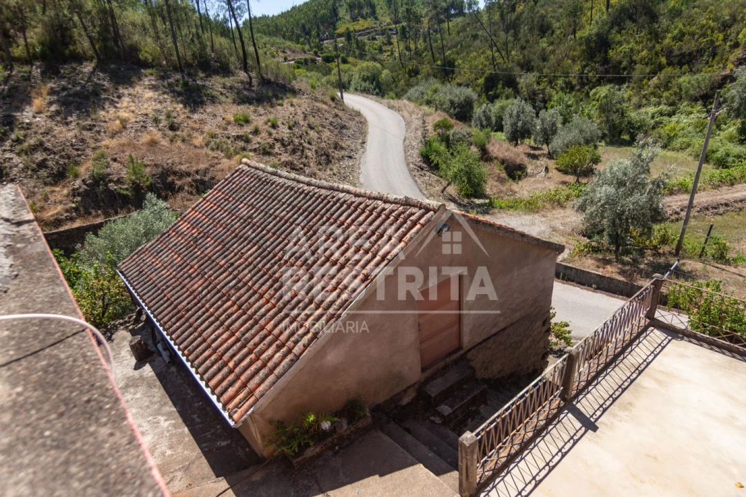 Moradia T6 para Venda em Cambas Foto 55