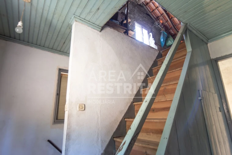 Moradia T6 para Venda em Cambas Foto 36