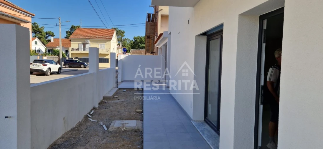 Quinta T3 para Venda em Quinta do Conde Foto 8