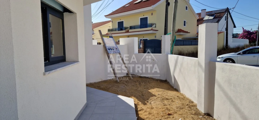 Quinta T3 para Venda em Quinta do Conde Foto 9
