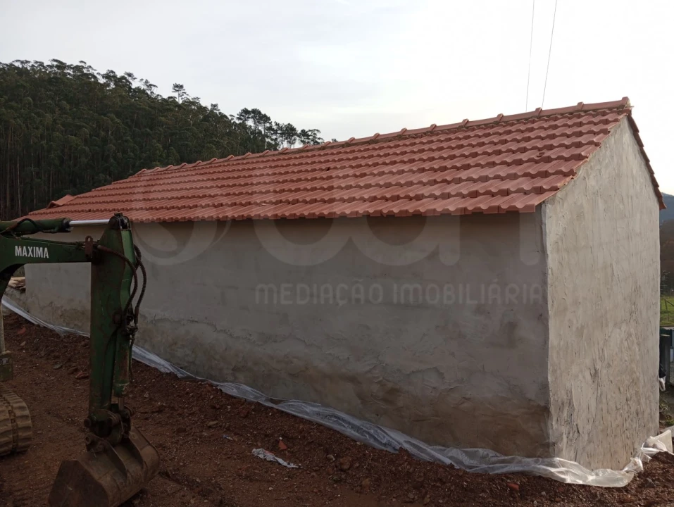 Moradia T1 para Venda em Ossela Foto 4