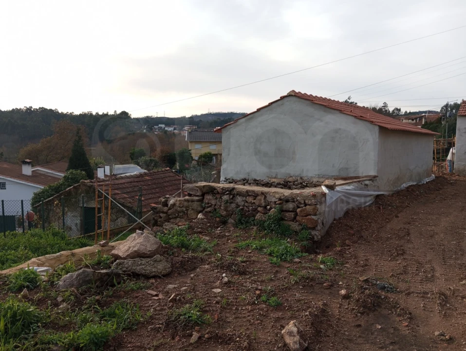 Moradia T1 para Venda em Ossela Foto 8