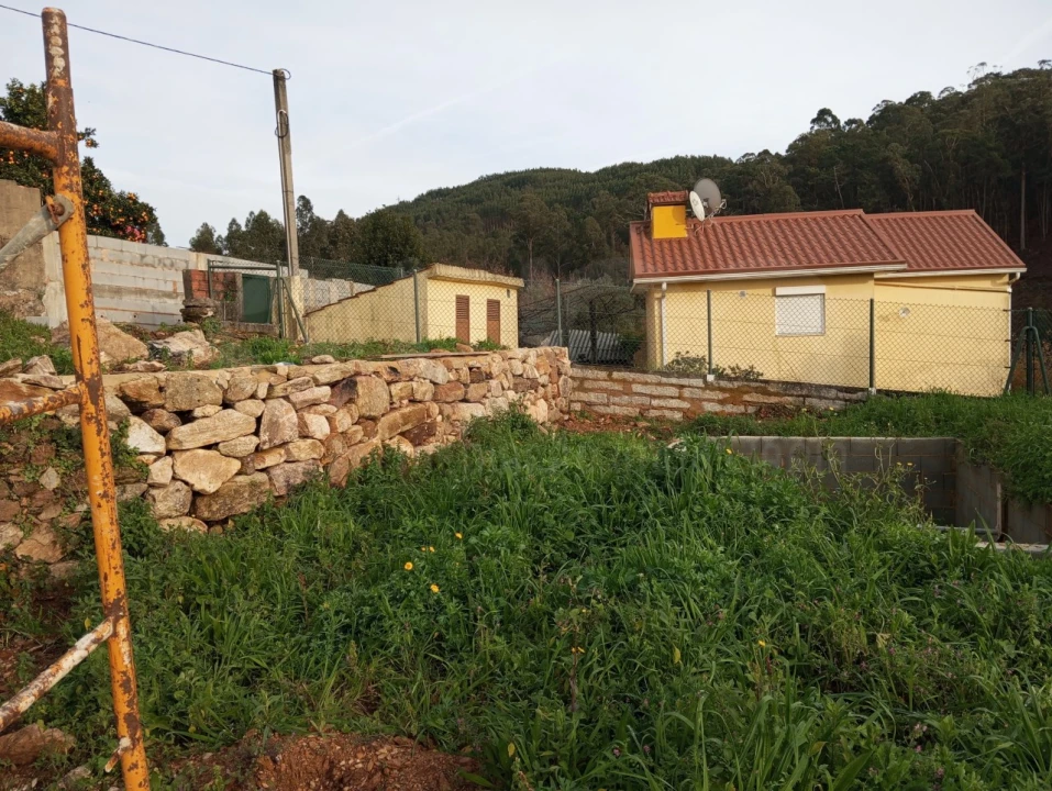 Moradia T1 para Venda em Ossela Foto 10