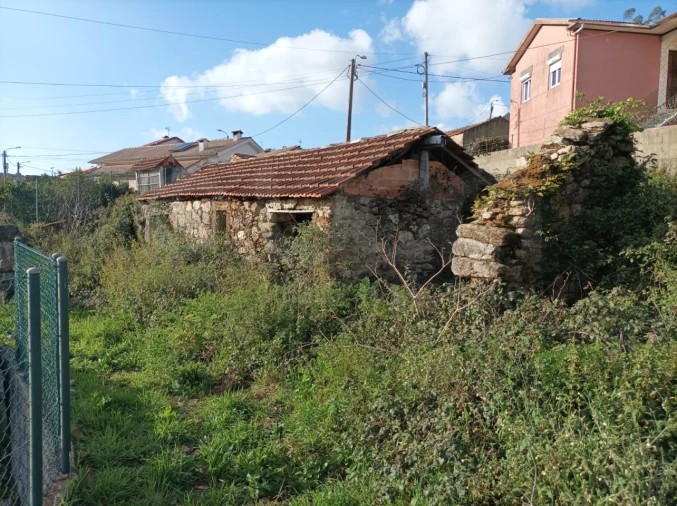 Moradia T1 para Venda em Ossela Foto 13