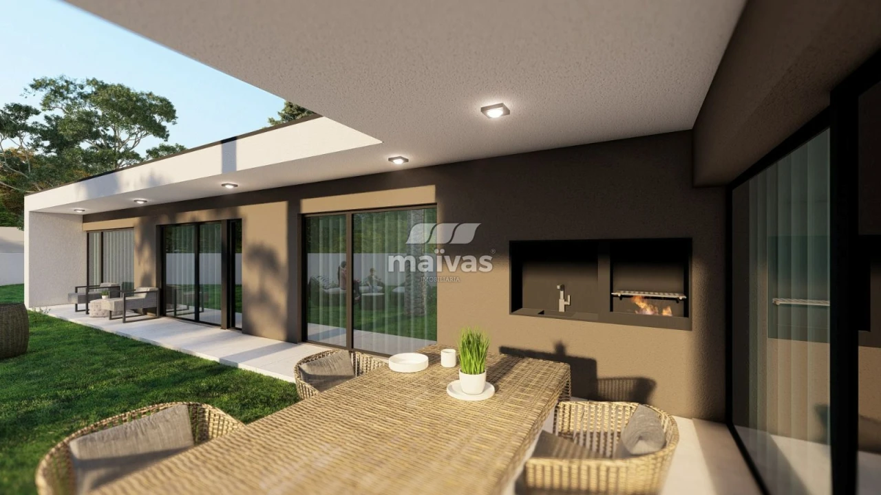 Moradia T3 para Venda em Cervães Foto 2