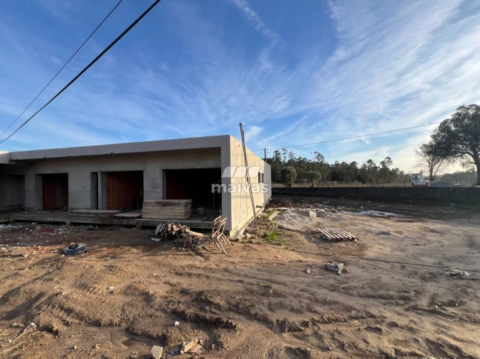 Moradia T3 para Venda em Cervães Foto 23