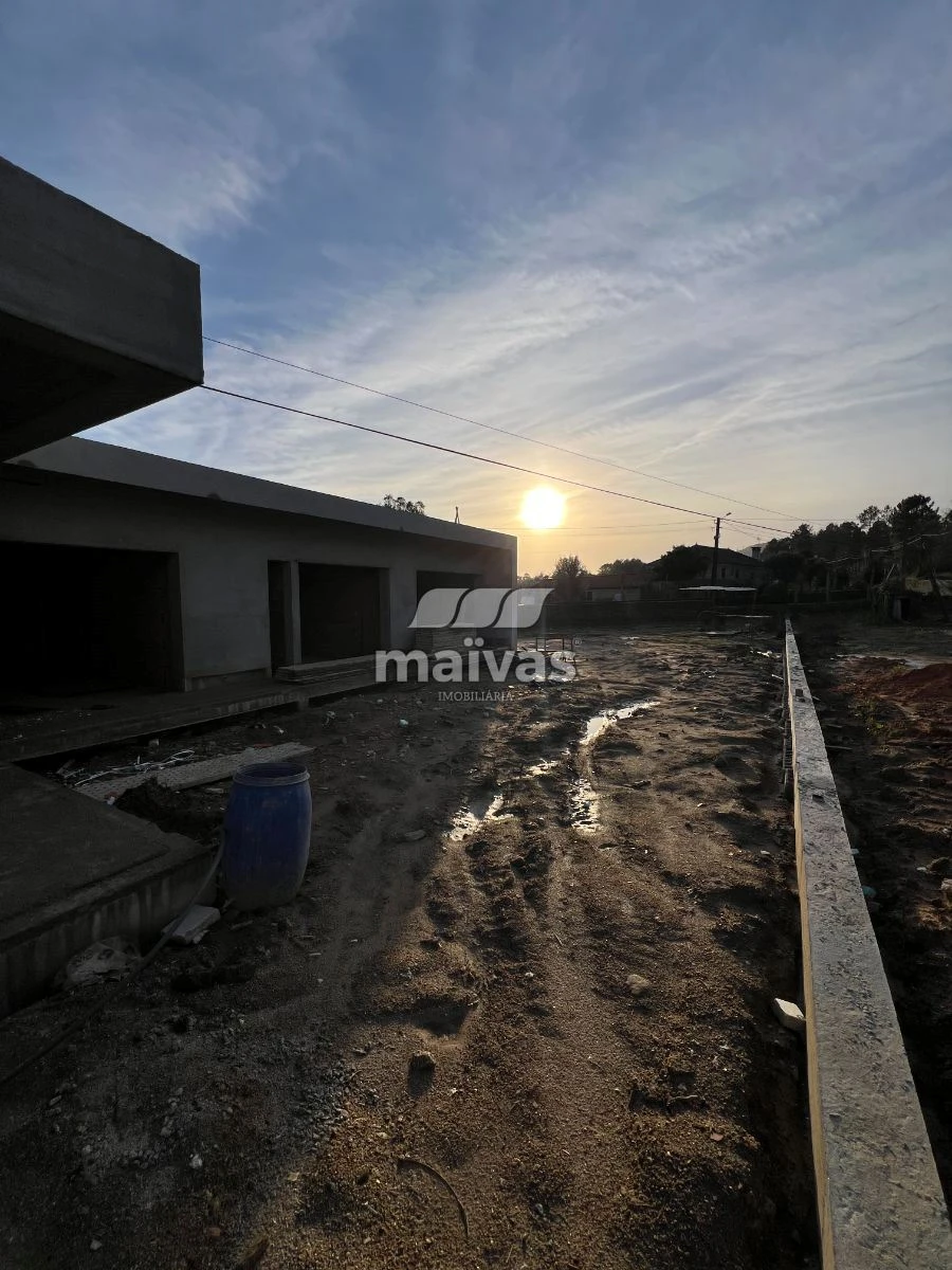 Moradia T3 para Venda em Cervães Foto 31