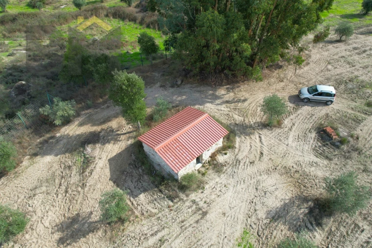 Quinta T0 para Venda em São Miguel de Acha Foto 2