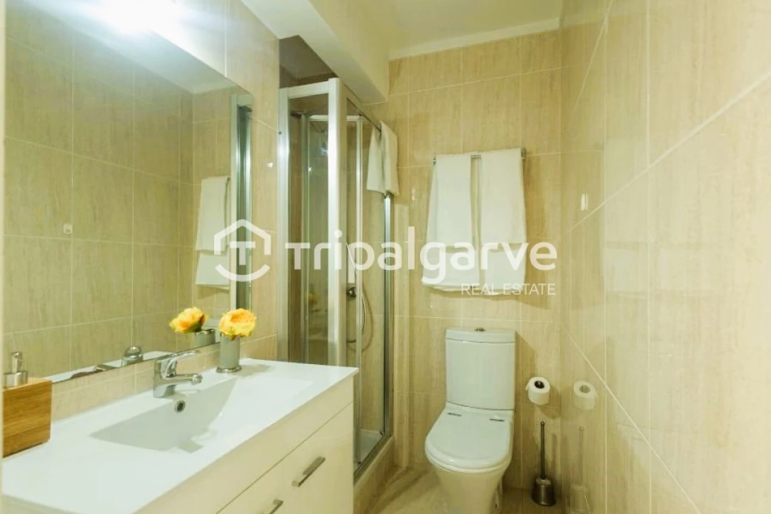 Apartamento T2 para Venda em Quarteira Foto 14
