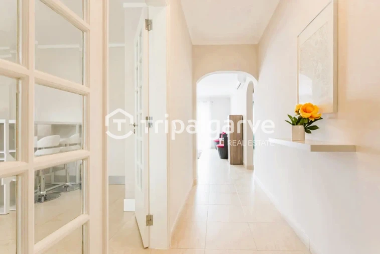Apartamento T2 para Venda em Quarteira Foto 22