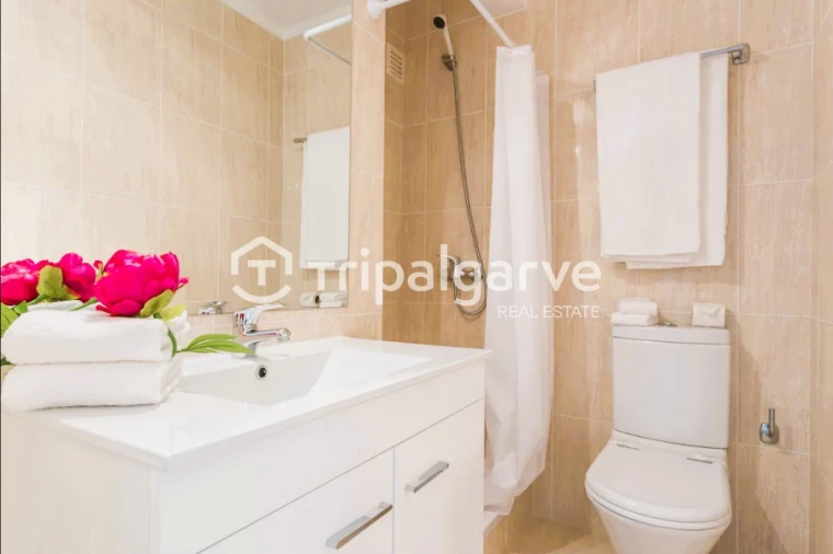Apartamento T2 para Venda em Quarteira Foto 19