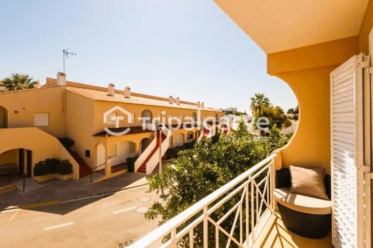 Apartamento T2 para Venda em Quarteira Foto 10