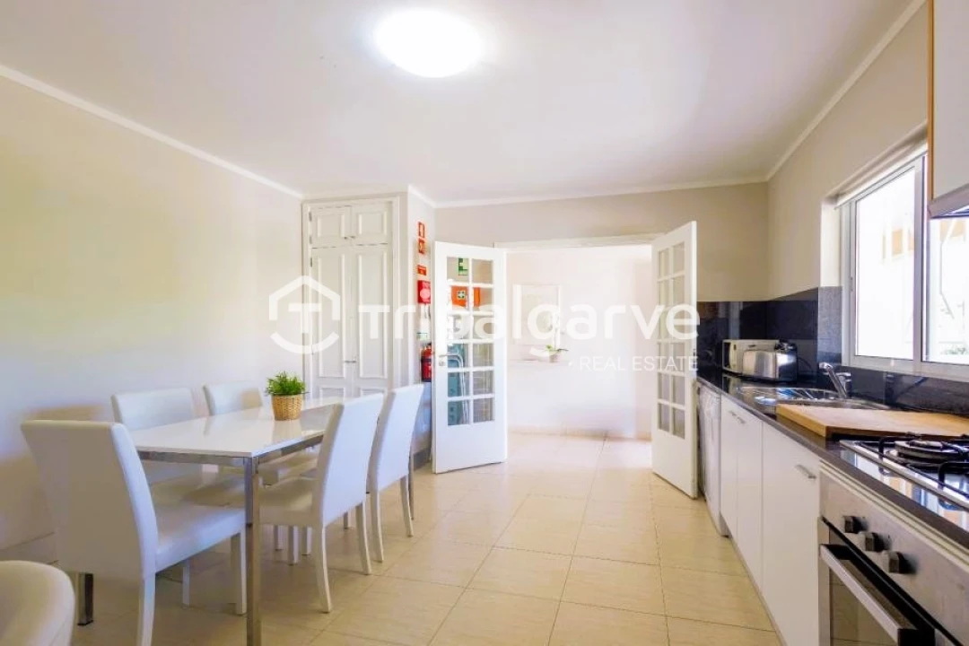 Apartamento T2 para Venda em Quarteira Foto 15