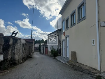 Moradia T3 para Venda em Pera do Moço
