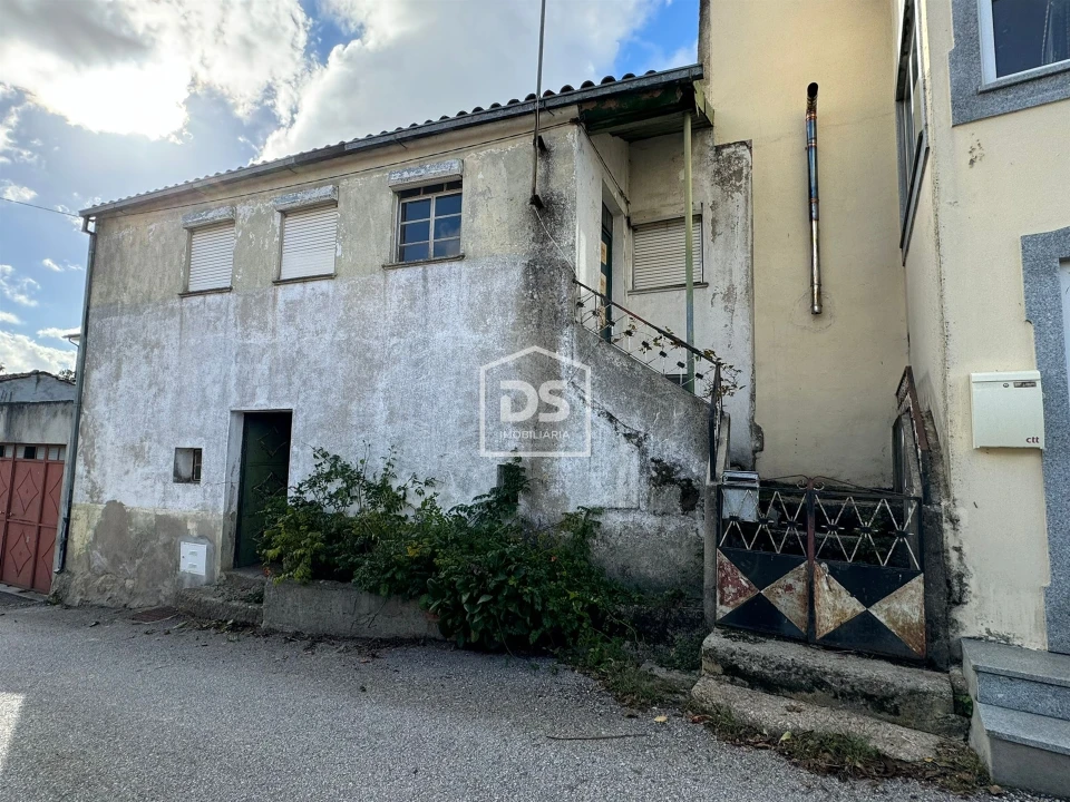 Moradia T3 para Venda em Pera do Moço Foto 1