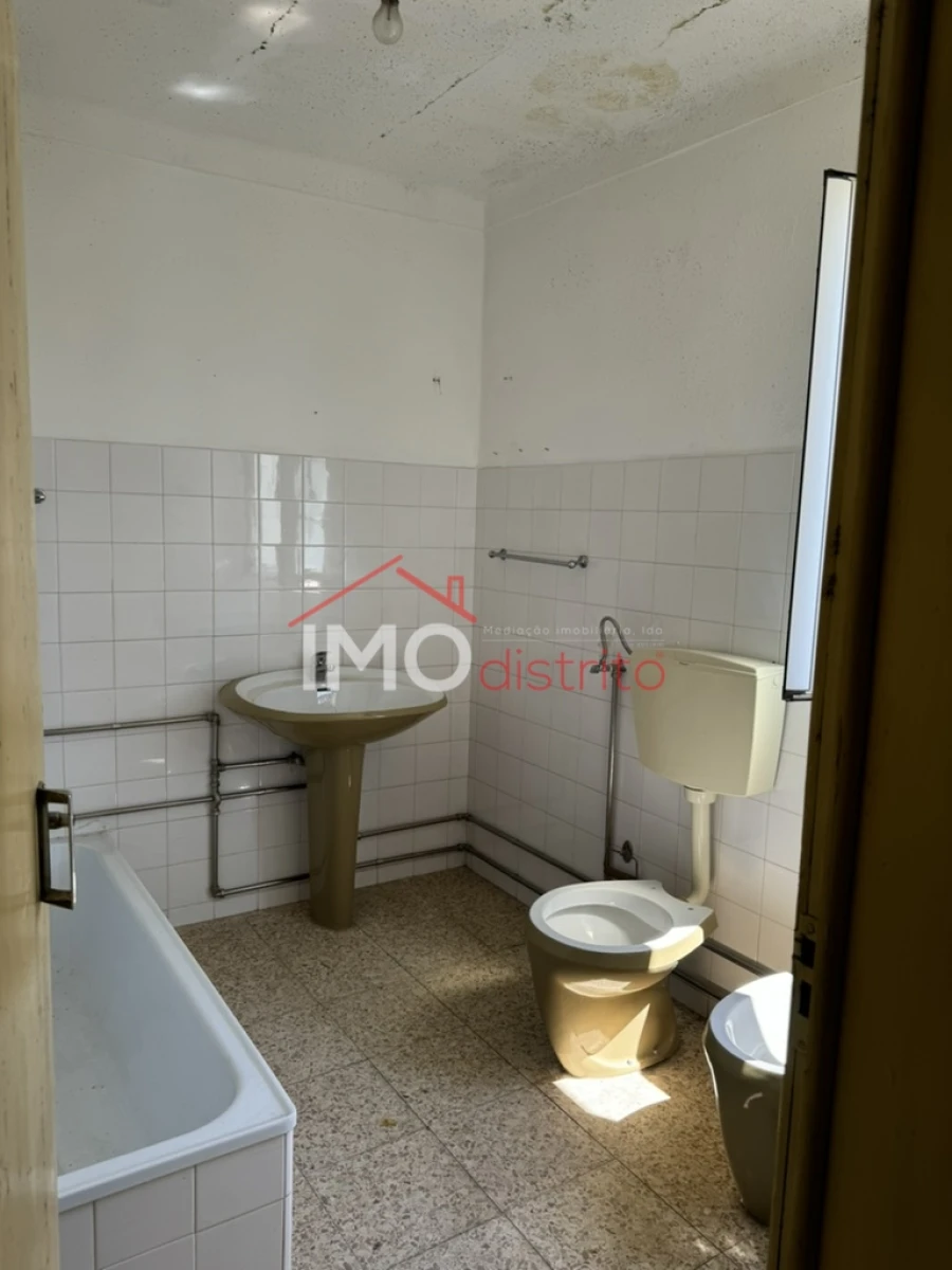 Apartamento T0 para Venda em Alpalhão Foto 6
