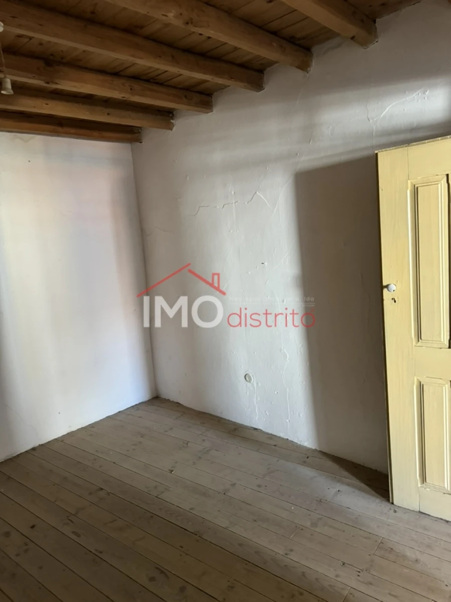 Apartamento T0 para Venda em Alpalhão Foto 18