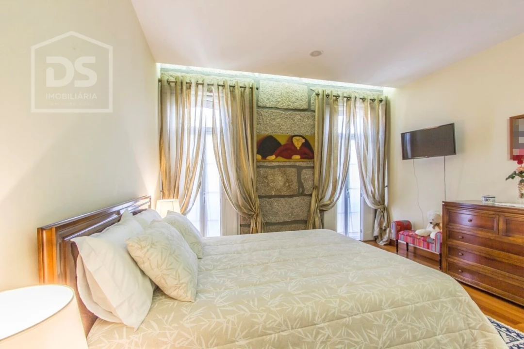 Moradia T5 para Venda em Canas de Senhorim Foto 34