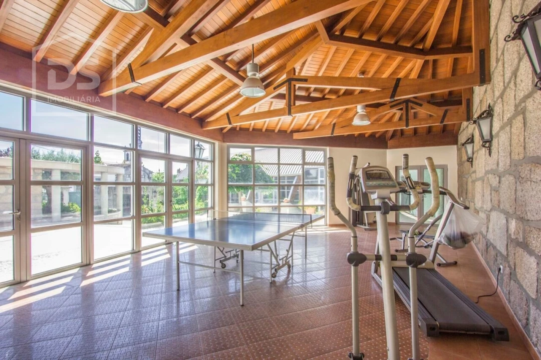 Moradia T5 para Venda em Canas de Senhorim Foto 10