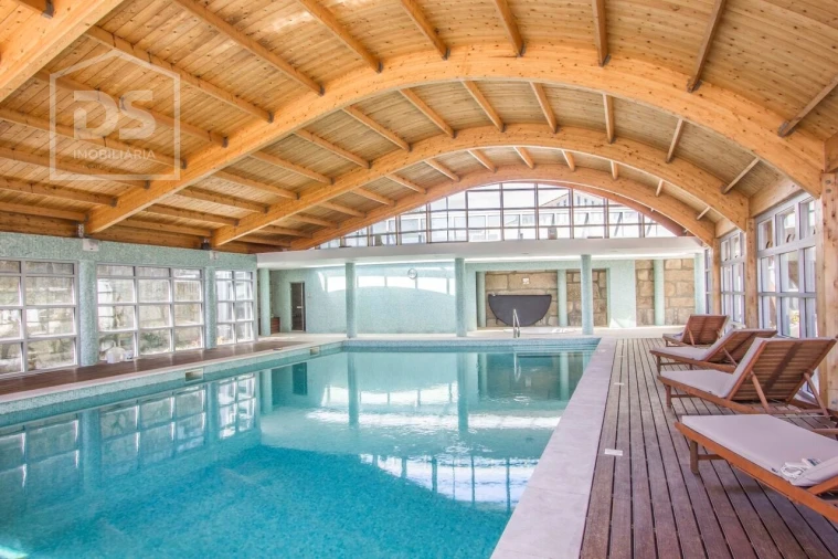 Moradia T5 para Venda em Canas de Senhorim Foto 3