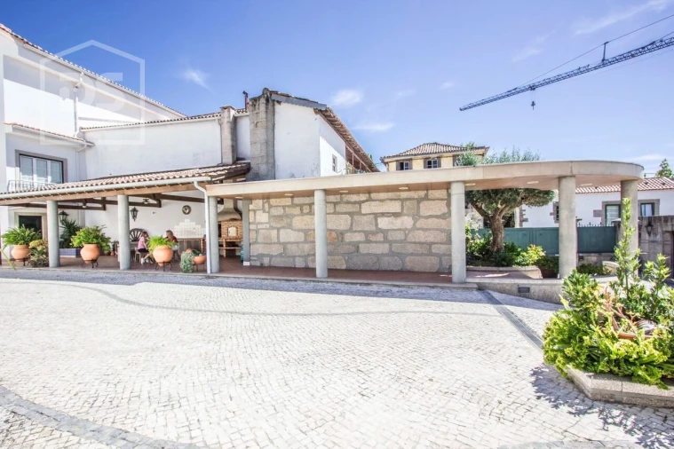 Moradia T5 para Venda em Canas de Senhorim Foto 16