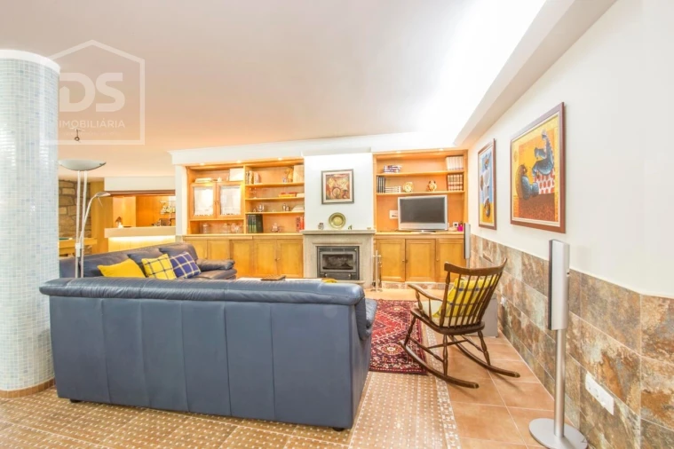 Moradia T5 para Venda em Canas de Senhorim Foto 42