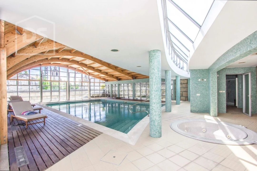 Moradia T5 para Venda em Canas de Senhorim Foto 5