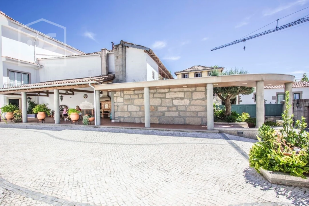 Moradia T5 para Venda em Canas de Senhorim Foto 16