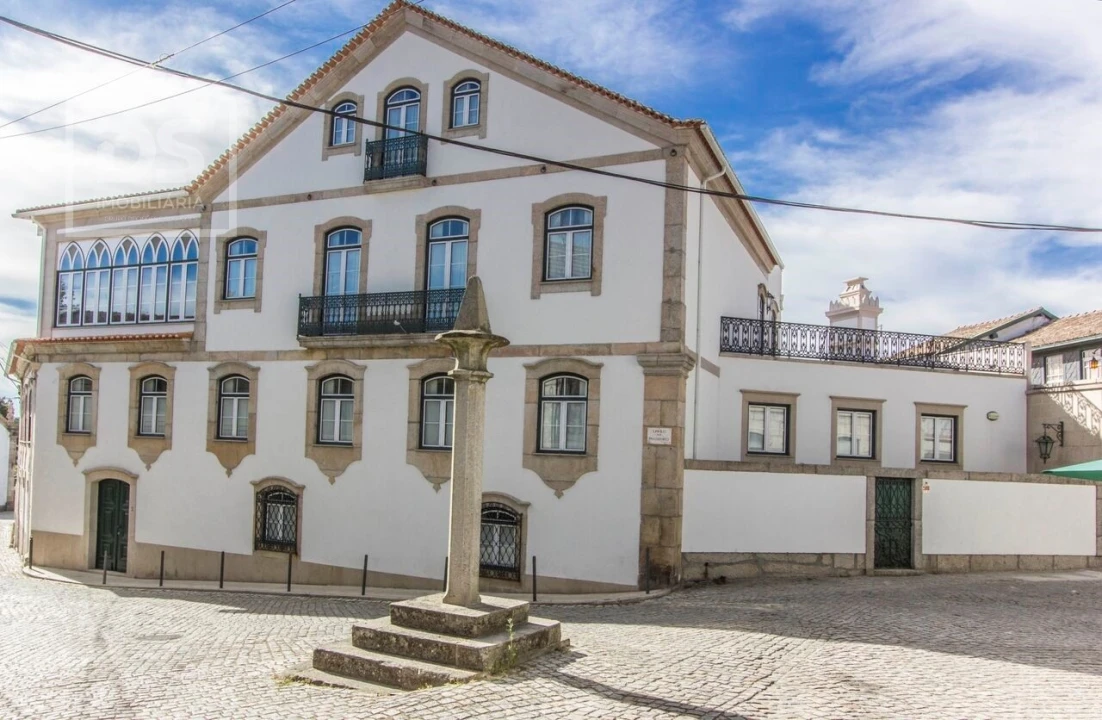 Moradia T5 para Venda em Canas de Senhorim Foto 1