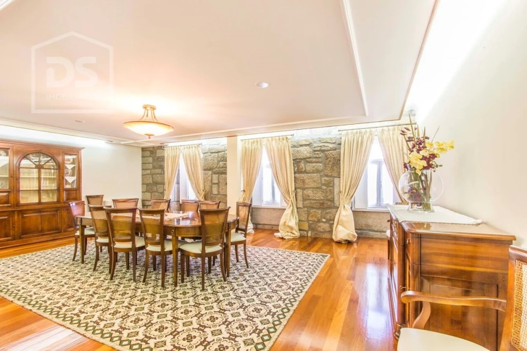 Moradia T5 para Venda em Canas de Senhorim Foto 23