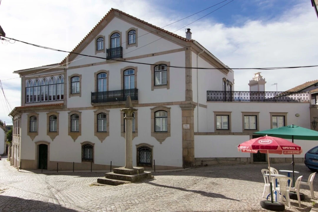 Moradia T5 para Venda em Canas de Senhorim Foto 2