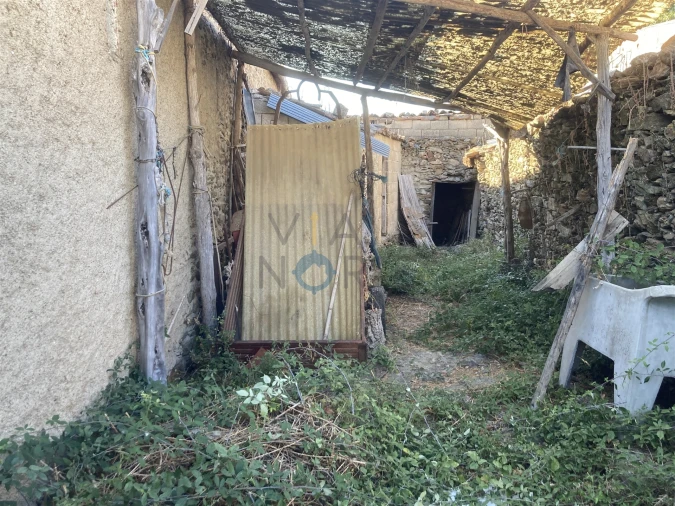 Moradia T0 para Venda em Eucisia, Gouveia e Valverde Foto 3