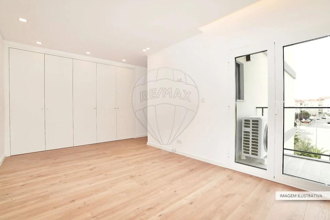 Apartamento T2 para Venda em Alverca do Ribatejo e Sobralinho Foto 14