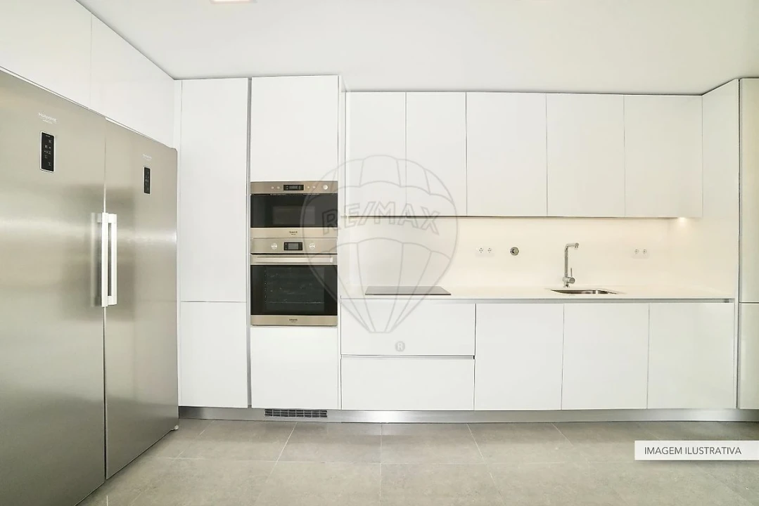 Apartamento T2 para Venda em Alverca do Ribatejo e Sobralinho Foto 3