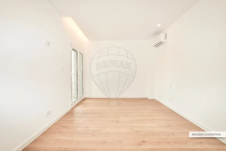 Apartamento T2 para Venda em Alverca do Ribatejo e Sobralinho Foto 15