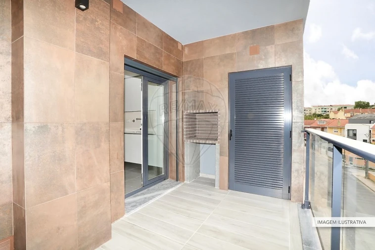 Apartamento T2 para Venda em Alverca do Ribatejo e Sobralinho Foto 10