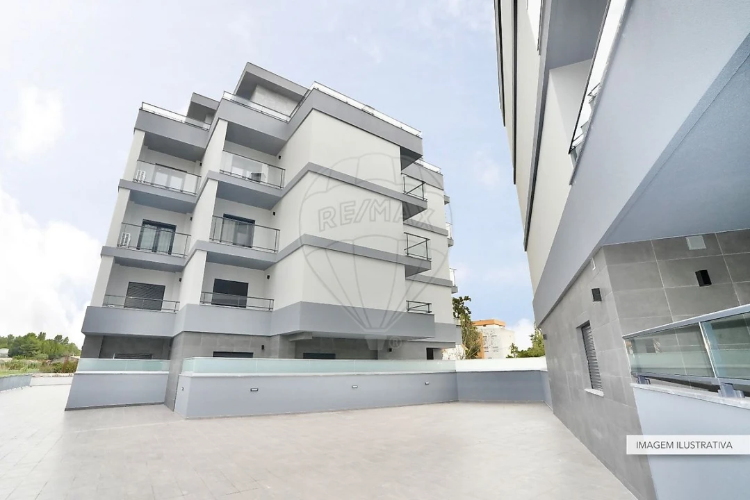 Apartamento T3 para Venda em Alverca do Ribatejo e Sobralinho Foto 12