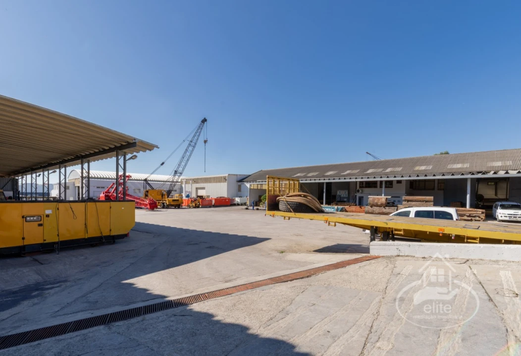 Prédio para Venda em Setubal (São Sebastião) Foto 27