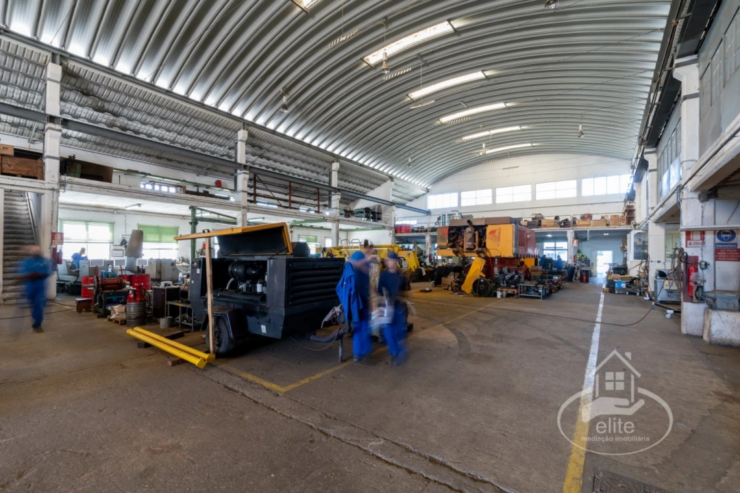 Prédio para Venda em Setubal (São Sebastião) Foto 40