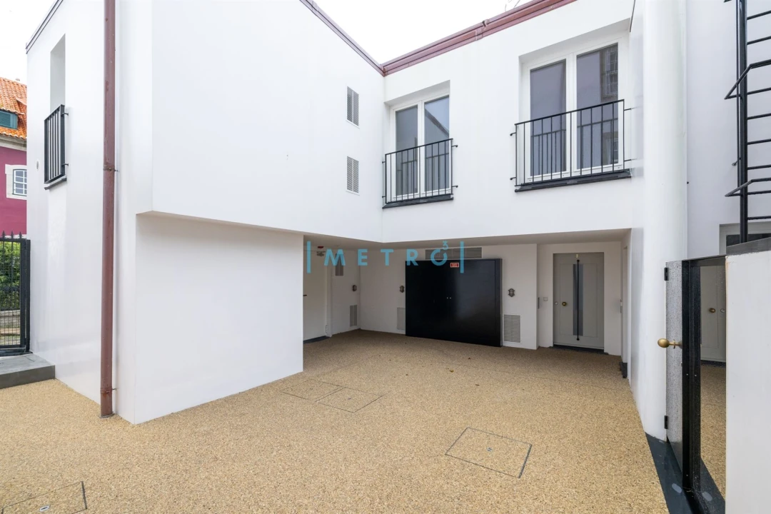 Apartamento T4 para Venda em Aldoar, Foz do Douro e Nevogilde Foto 3