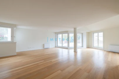 Apartamento T4 para Venda em Aldoar, Foz do Douro e Nevogilde