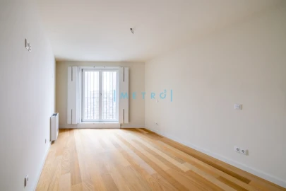 Apartamento T4 para Venda em Aldoar, Foz do Douro e Nevogilde