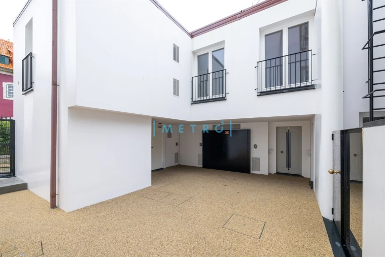 Apartamento T4 para Venda em Aldoar, Foz do Douro e Nevogilde Foto 3